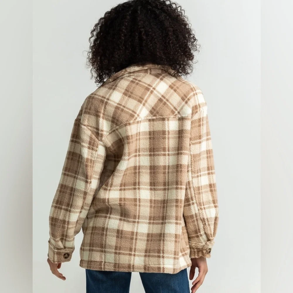 LOVE TREE Beige Plaid Sherpa Womens Shacket